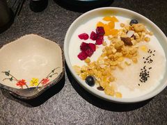 米釀鲜果酸奶-丝路金桃·新疆菜(徐汇店)