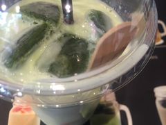 -莓园冰淇淋店