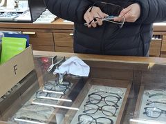 -一代眼镜·蔡司配镜(浦东大拇指广场店)