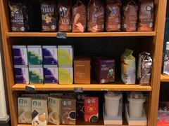 零售区-星巴克(重庆火车北站北广场II店)