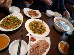 -杨肥肠火锅大排档(火车站花园店)