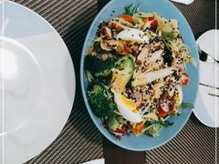 -悦享绿山墙西餐厅