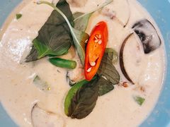 绿咖喱-URBAN SOI Thai Kitchen乐泰料理(长乐路店)
