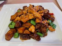 菌皇炒雪花牛肉-宝园酒家(美林M·LIVE天地东座店)
