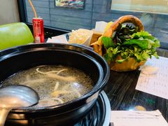 -东椰·海南椰子鸡火锅(朝阳门店)