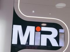 -MiRi眼镜连锁·蔡司·尼康控优点合作店(莘庄店)
