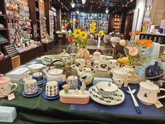 -钟书阁(松江泰晤士小镇店)