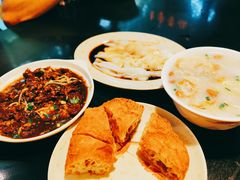 -伍湛记 · 广州老字号(龙津中路店)