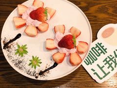 -星巴克臻选(深圳龙华红山天虹店)
