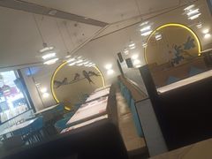 大堂-周渝食惦·酸菜鱼精致川菜(横岗店)