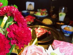 -铭牛烧肉·和牛海鲜自助(高新月牙湖店)