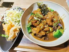 日式咖喱杂蔬鸡肉小麦饭-HELLO 27 意面·沙拉·帕尼尼