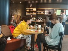 -星巴克臻选(成都来福士店)