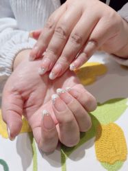-桃色美甲沙龙