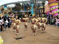 -七彩云南欢乐世界