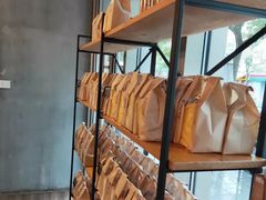 面包甜点陈列柜-81BAKERY(大学路店)