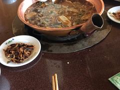 -朝伟清真铜瓢牛肉馆(三十年老·店)