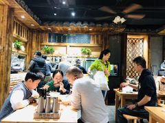 -弄堂咪道-饭香·面香·馄饨香(兴梅店)