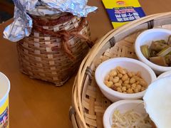 -包整·丝娃娃(一览甲秀楼风景店)