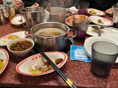 -四囍码头海鲜烧烤自助火锅(外滩南京东路悦荟广场店)