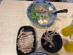 -小潘记鸭血粉丝汤