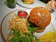 -阿妮叶李(光谷世界城店)