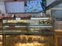 面包甜点陈列柜-白玉兰食品(甜云店)
