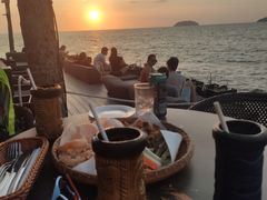 -Sunset Bar(丹绒亚路香格里拉店)