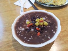 红豆酒酿圆子-花悦豆香