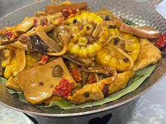 麻辣香锅-天天向上素食餐厅(五台山店)