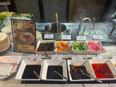 -飨食汇全日制餐厅·昆山皇冠假日酒店(九方店)