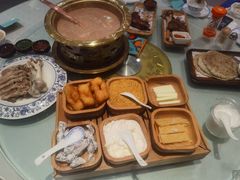 乌日莫拌炒米-哈啾嗨·新概念蒙餐(红星新城店)