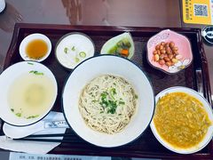 -百年老字号·观振兴蟹黄面·三虾面·苏式面(观前街富仁坊巷店)