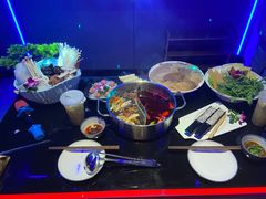 -唯爱KTV聚会餐厅(仙林东城汇店)
