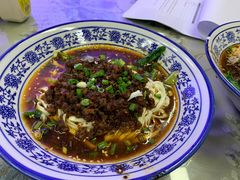-渝之汇牛肉豌杂面