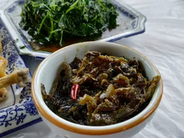 自**菜