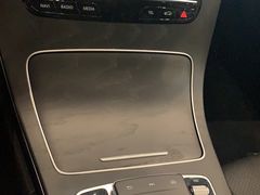 -天津波士信达奔驰4S店(卫津南路店)