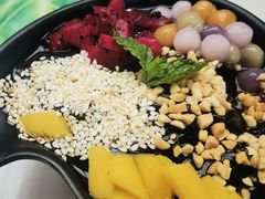 五彩冰粉-云海肴·云南小炒·汽锅鸡(曲江大悦城店)