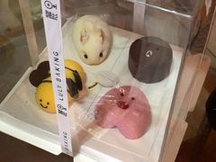 -鹿里烘焙LulyBaking(东二环泰禾广场店)