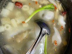 -墨脱石锅椰子鸡•海鲜糟粕醋(榆亚路店)