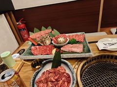 -炼火烤肉店