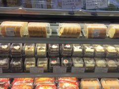 -红宝石·鲜奶小方·海派西点房(浦三店)