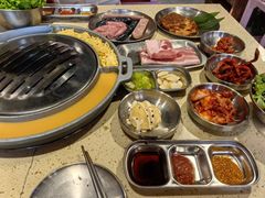 -安小胖韩国烤肉(财富广场画苑小区店)