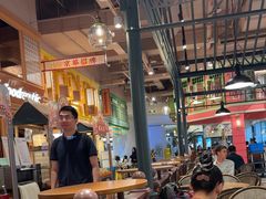 -大食代美食广场(上海中心店)