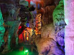 -泰安地下龙宫景区