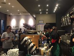 -星巴克(重庆火车北站北广场II店)