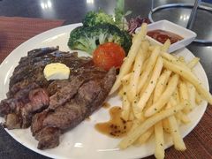 -WOLFGANG PUCK KITCHEN & BAR(迪士尼小镇店)