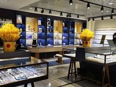 -宏宇眼镜蔡司依视路折扣店(兆佳眼镜城店)