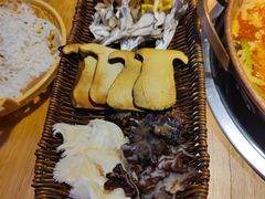 -洱火云南酸菜牛肉火锅(石景山当代商城店)