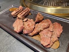 -铭牛烧肉·和牛海鲜自助(高新月牙湖店)